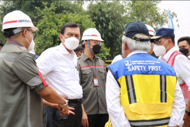 Luhut Beberkan Progres Pembangunan Tol Cisumdawu dan Kereta Cepat Jakarta-Bandung