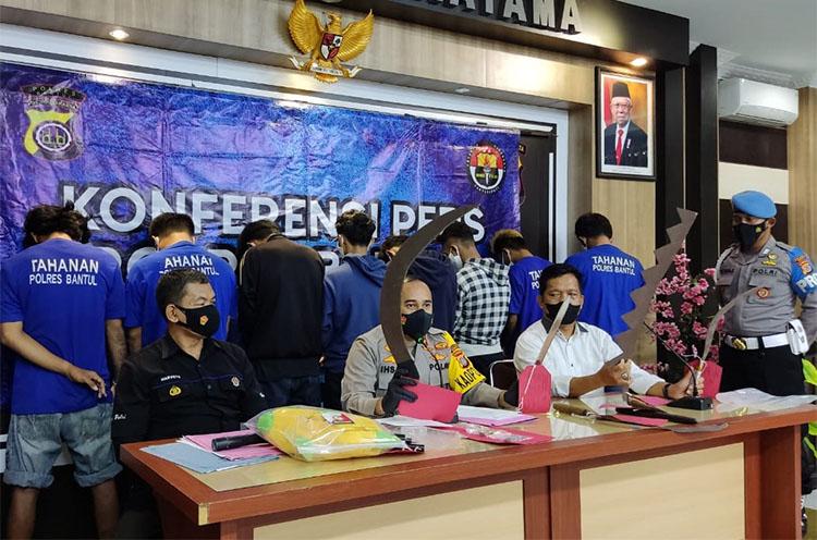 Kabur Usai Tabrak Lansia, Warga Jogja Ditangkap Polisi Bawa Celurit