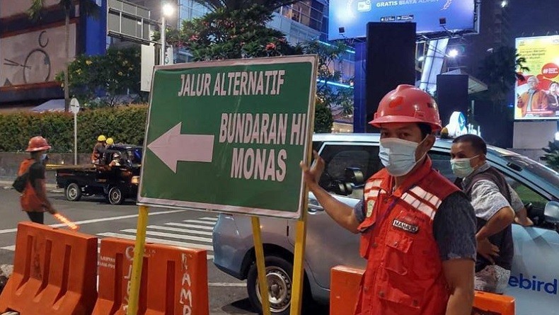 Pemasangan JPO di Jalan Jenderal Sudirman, Rekayasa Lalin Berlaku Sabtu Malam hingga Minggu Pagi