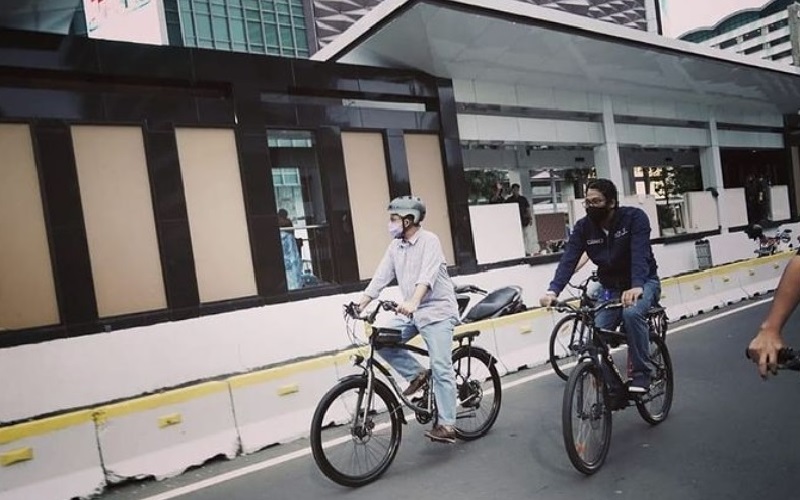 Anies Kenang Sosok Dirut Transjakarta Sardjono Jhony: Pribadi yang Energik, Cerdas, dan Supel