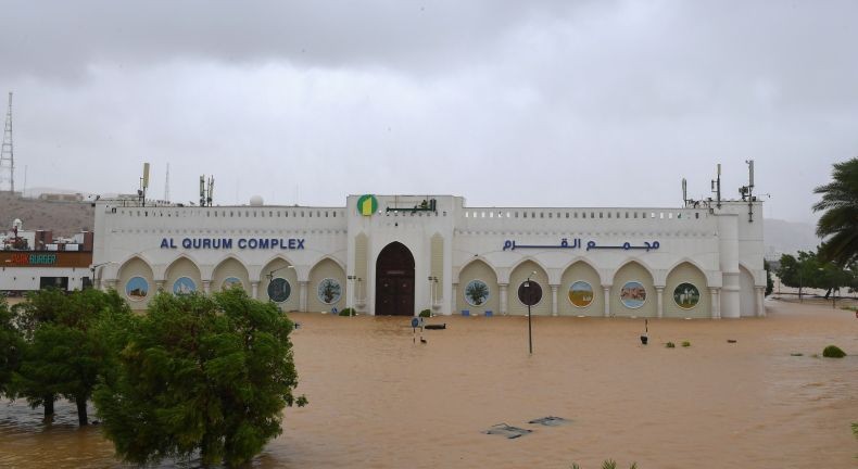 Badai Tropis Shaheen Tewaskan 13 Orang di Oman dan Irak