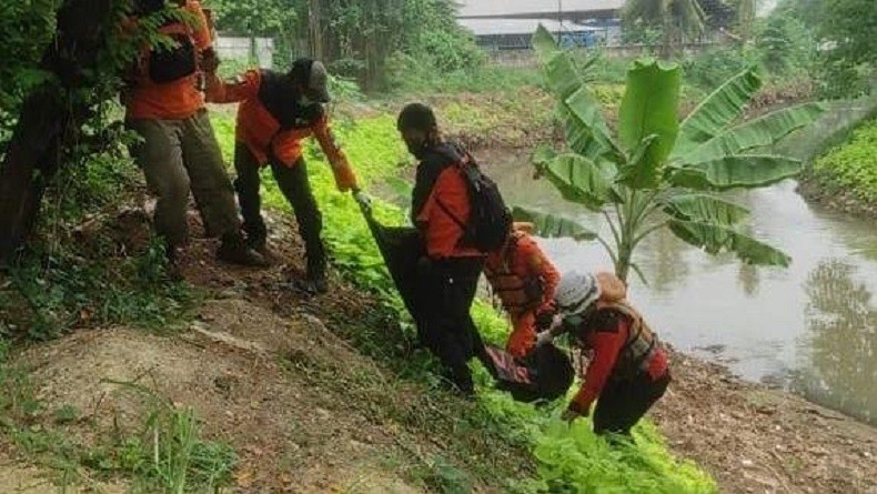 Jasad Remaja Ditemukan di Kali Cipinang Radius Tiga Kilometer dari Titik Tenggelam 