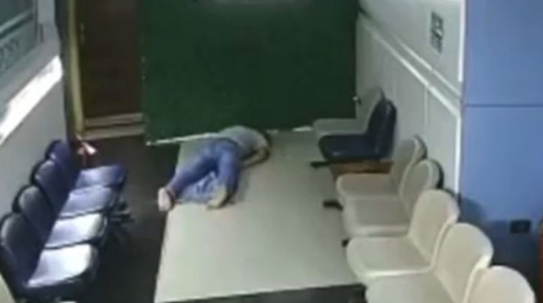 Innalillahi, Pria Ini Meninggal saat Sujud Sholat di Tempat Kerja