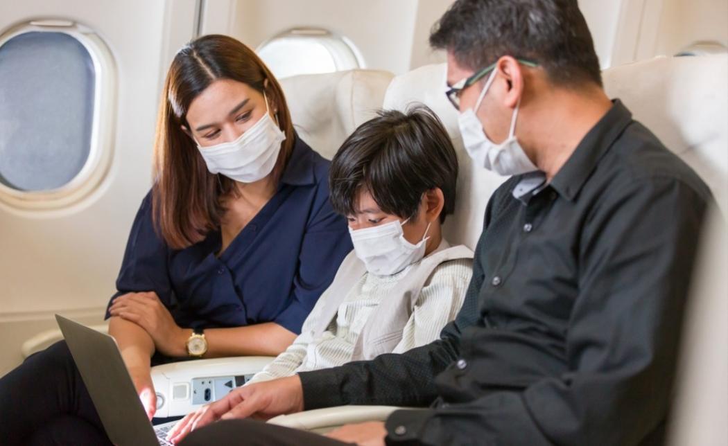 Tetap Taat Prokes agar Aman saat Berpergian Menggunakan Pesawat