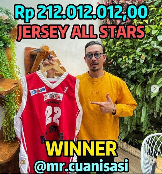  Jersey Terjual Rp212 Juta, Pesan Denny Soemargo untuk Jacklien Ibo: Jangan Merasa Sendiri