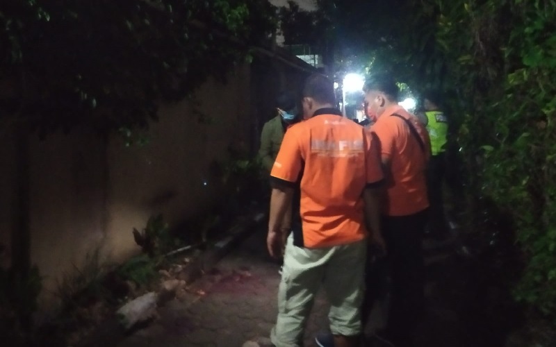 Pria Tewas di Depan RS Mata Cicendo Bandung, Dadanya Tertusuk Senjata Tajam