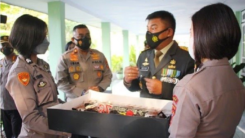 Polda Sulut Beri Kejutan kepada 3 Matra TNI di HUT ke-76 Tahun