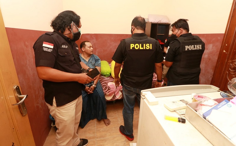 Polda-BNN Jatim Gerebek Kampung Narkoba di Jalan Kunti Surabaya 