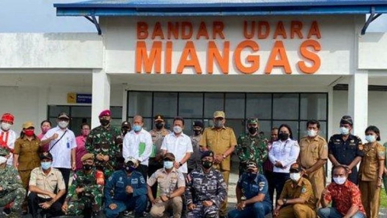 Cek Keberadaan Tugu KM 0 Utara NKRI, Menteri KKP Kunjungi Pulau Terluar Miangas