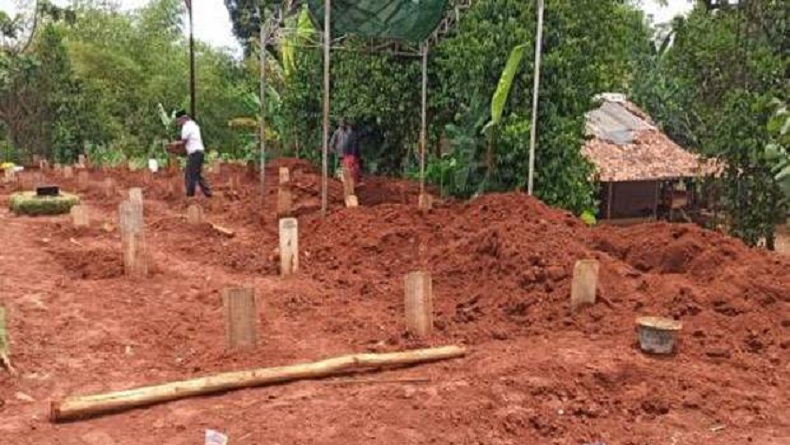 200 Makam di Tanah Wakaf Dipindahkan karena Lahan Akan Jadi RTH