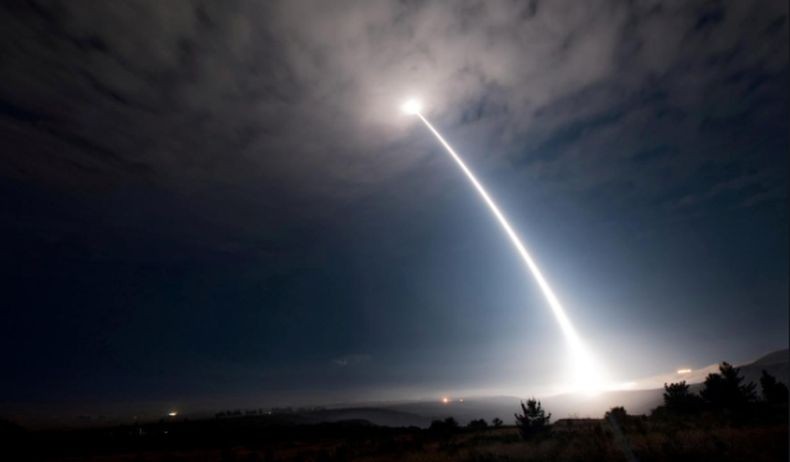 Presiden Putin Siagakan Pasukan Nuklir, AS Batal Uji Coba Rudal Balistik Minuteman III