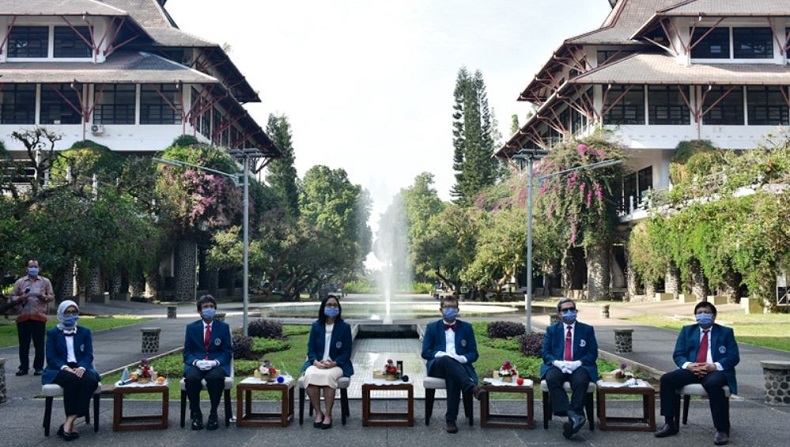 4 Universitas di Bandung yang Bisa Jadi Kampus Kamu Nanti, Ada yang Berdiri sejak 1955