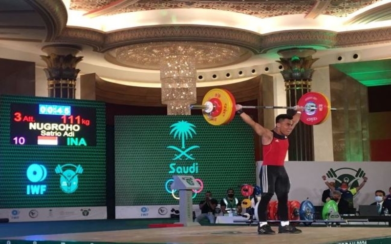 Raih Emas, Satrio Adi Nugroho Cetak Rekor di Kejuaraan Dunia Angkat Besi Remaja 2021