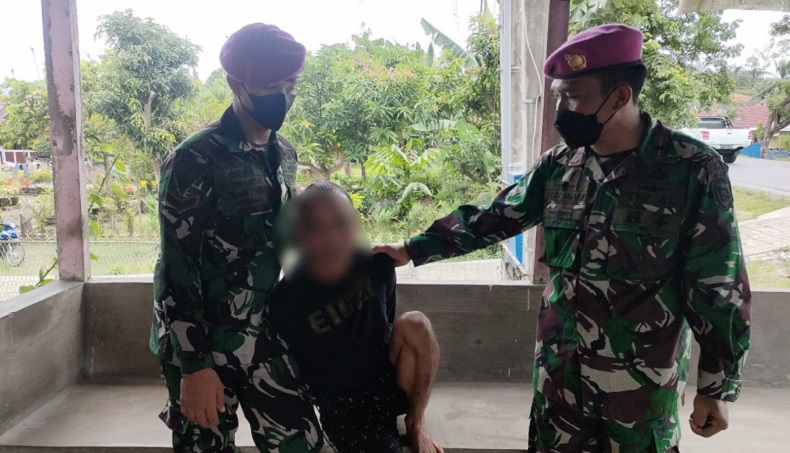 Bungkus Ganja dengan Ikan Asin dan Udang, Pengedar Narkoba Ditangkap Prajurit Marinir