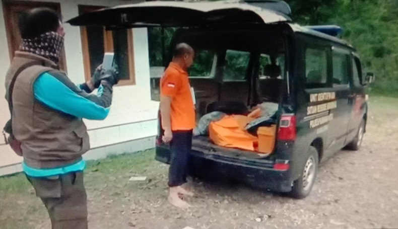 Geger, Jasad Pria Terbungkus Terpal Ditemukan di Jurang Waduk Cirata Purwakarta