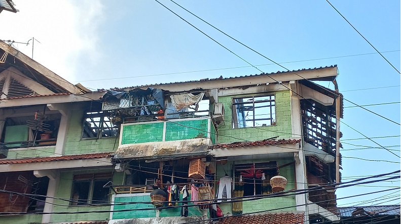 Kebakaran di Rusun Tanah Tinggi, Satu Orang Dilarikan ke RSUD Johar Baru 