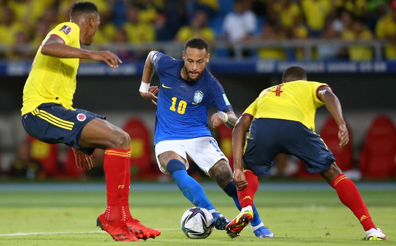 Neymar Bisa Raih Ballon d'Or Asal Tinggalkan Gemerlap Pesta dan Mabuk-mabukan