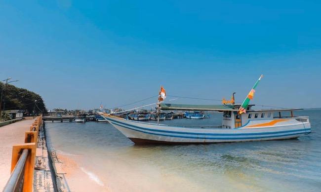 5 Tempat Wisata di Jepara yang Wajib Didatangi Pecinta Pantai