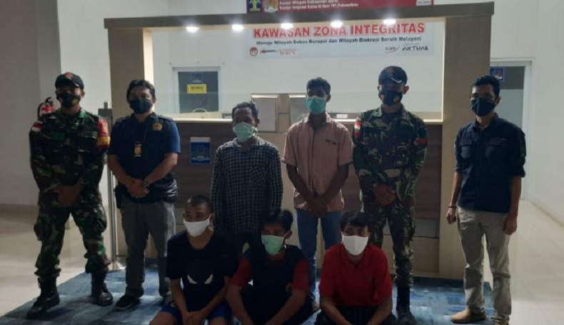 Kabur dari Imigrasi Malaysia, 5 TKI Ilegal Dikarantina di PLBN Badau