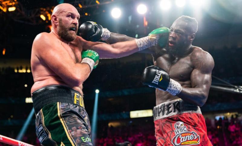 Kalah dari Tyson Fury, Deontay Wilder Belum Mau Pensiun