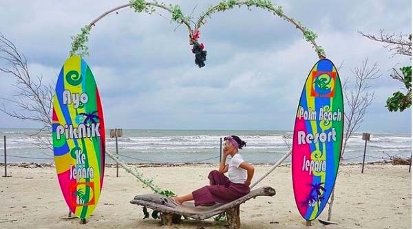 5 Tempat Wisata di Jepara, Nomor 4 Keindahan Terumbu Karangnya Juara