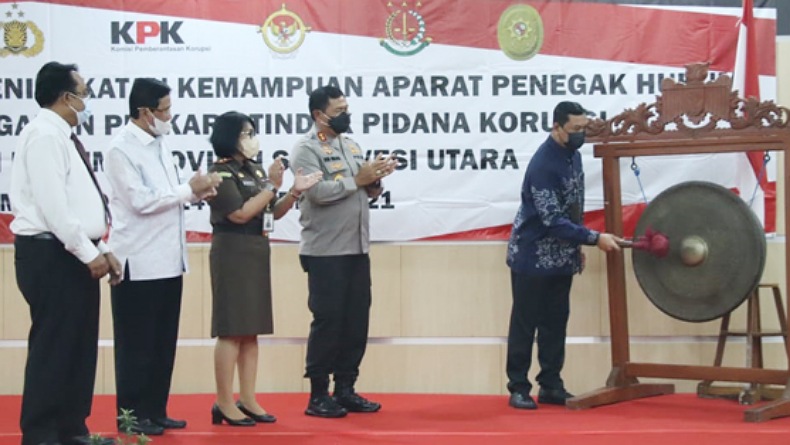 Kapolda Sulut Hadiri Pembukaan Pelatihan Peningkatan Kemampuan APH oleh KPK