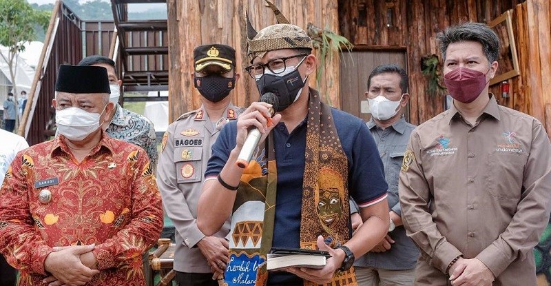 Resmikan Revitalisasi Toilet di Malang, Sandiaga Uno: Toilet Bersih Dukung Pengembangan Pariwisata