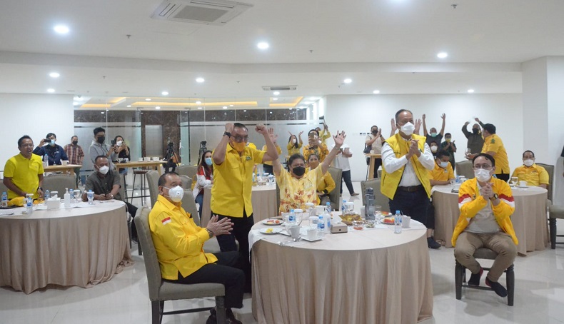 Golkar Nobar Final Piala Thomas Cup, Airlangga Doakan Timnas Indonesia Juara 