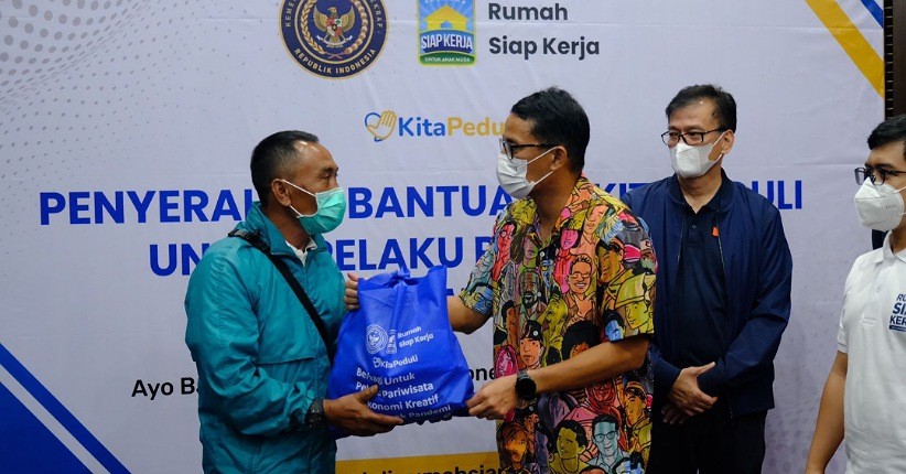 Pulihkan Pariwisata, Sandiaga Uno dan Rumah Siap Kerja Inisiasi Gerakan Sosial #KitaPeduli
