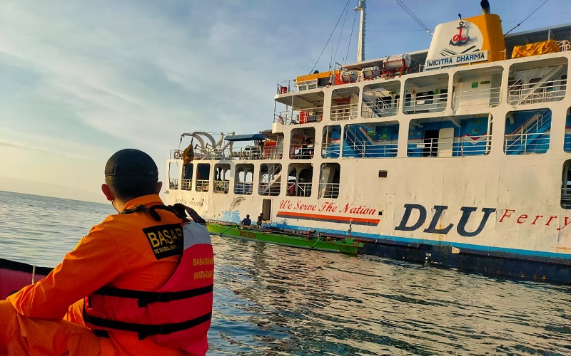 Mati Mesin hingga Terseret Arus, KMP Wicitrawirya Dharma Kandas di Perairan Bui Merah