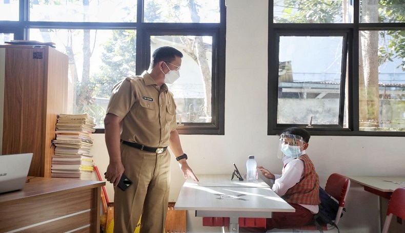 Hasil Tes Acak, 14 Siswa dan Guru di Bandung Positif Covid-19