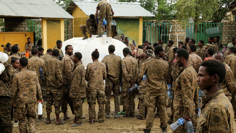 Serangan Udara Militer Sasar Kota, 3 Anak Tewas