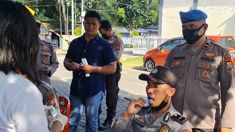 Mengejutkan, Puluhan Anggota Polres Bitung Dites Narkoba Mendadak