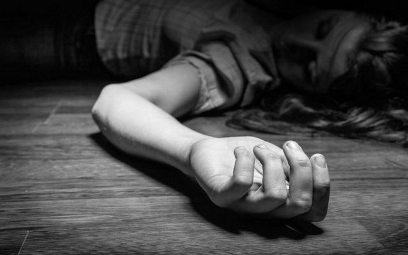 Diputus Pacar, Gadis Cantik di Jember Tewas Bunuh Diri Lompat dari Jembatan