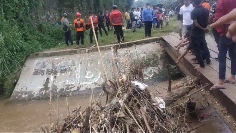 Kronologi Bocah Perempuan Hilang di Kali Angke, Mau Cuci Tangan Tercebur