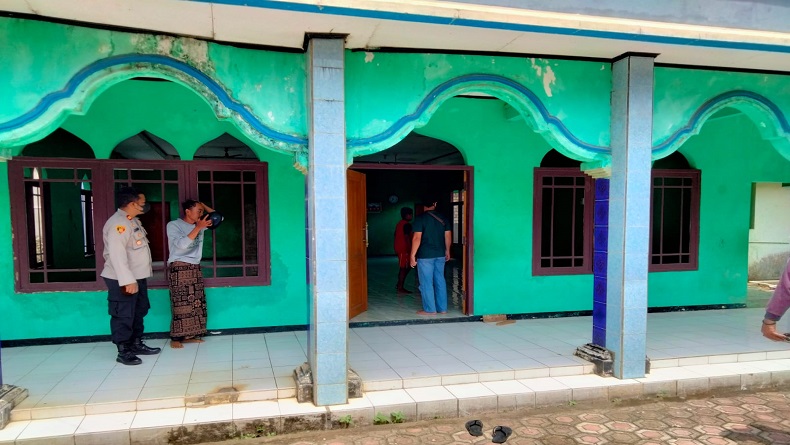 5 Fakta Pria Rusak Madrasah dan Mesjid di Sukabumi, Nomor 4 Diduga ODGJ