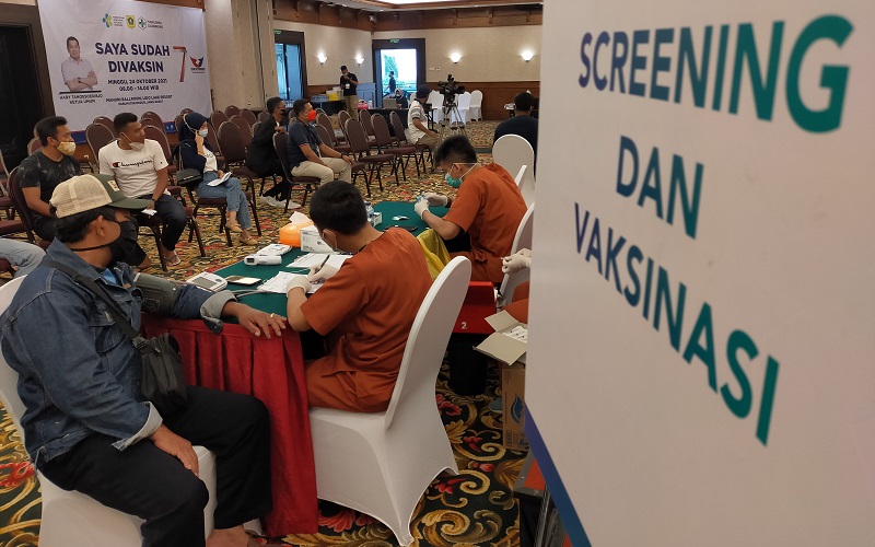 Partai Perindo Gelar Vaksinasi Covid-19 Massal Dosis Kedua di Lido Bogor