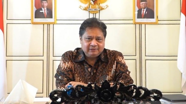 Begini Penjelasan Menko Airlangga soal Kegiatan Umrah dan Syarat Vaksin Booster