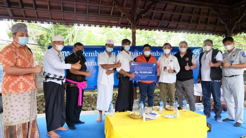 Munadi Herlambang Salurkan Bantuan Jasa Raharja Peduli untuk Korban Gempa Bali