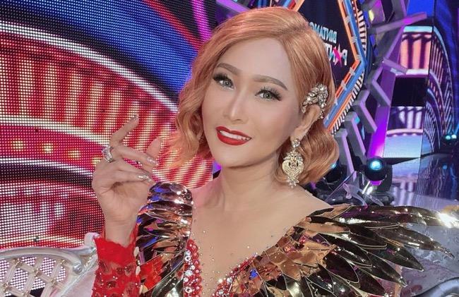 Goyang Ngebor Inul Daratista Getarkan Panggung Dangdut Indonesia, Sempat Diboikot Rhoma Irama