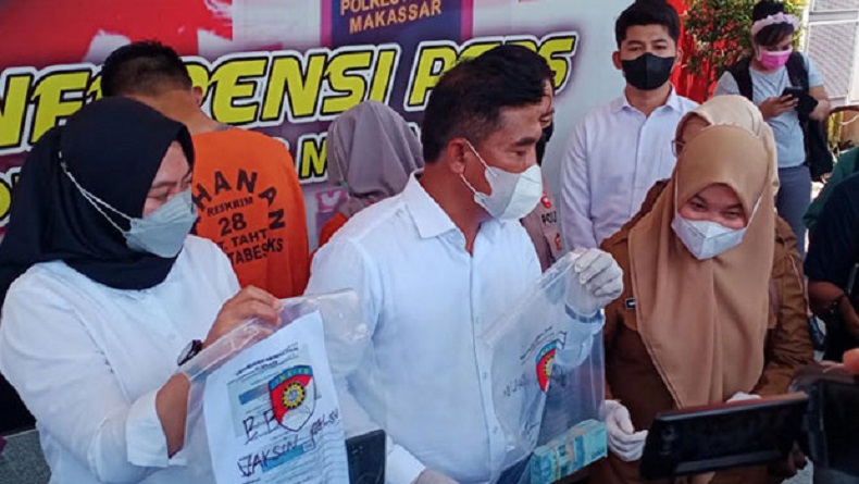 Oknum Perawat di Makassar Ditangkap karena Diduga Manipulasi Data Vaksinasi