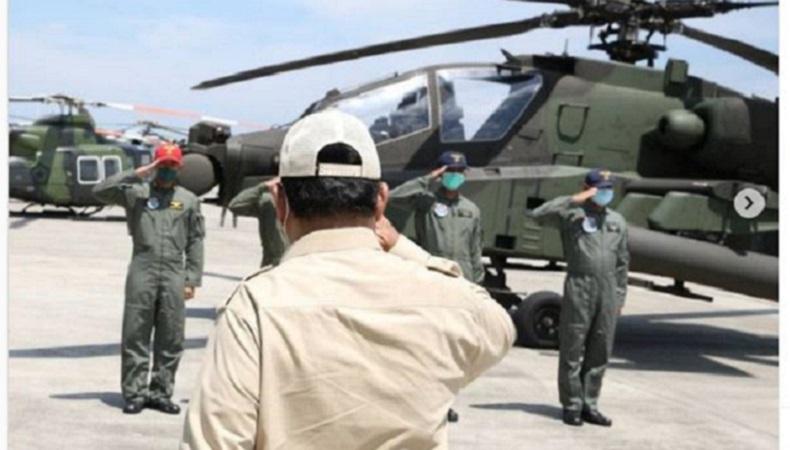 Serahkan Dua Helikopter Bell ke TNI AD, Prabowo : Alutsista Harus Dirawat Sebaik-baiknya