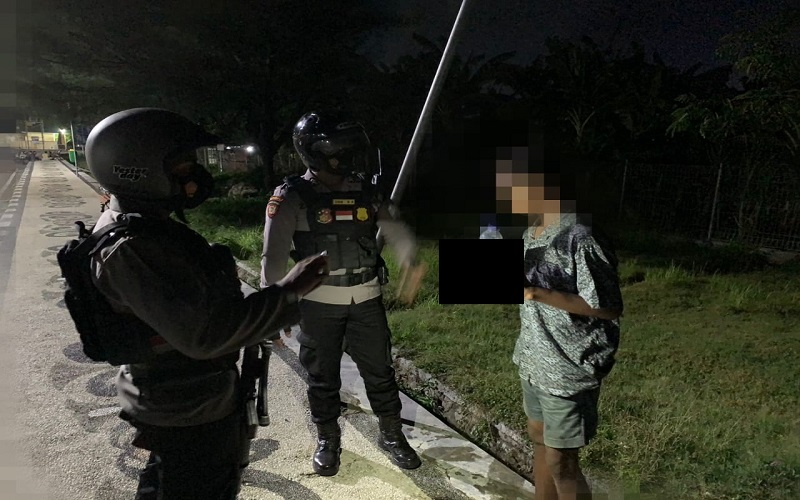 Asyik Mabuk Obat Batuk, Remaja di Sumbawa Ditangkap Polisi