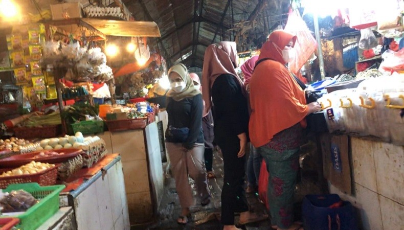 Menyemai Asa dari Pasar Rakyat untuk Indonesia Bebas Pandemi 
