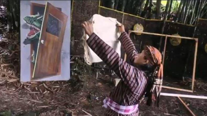 Unik, Seniman Lukis di Wonosobo Gelar Pameran di Kebun Bambu 