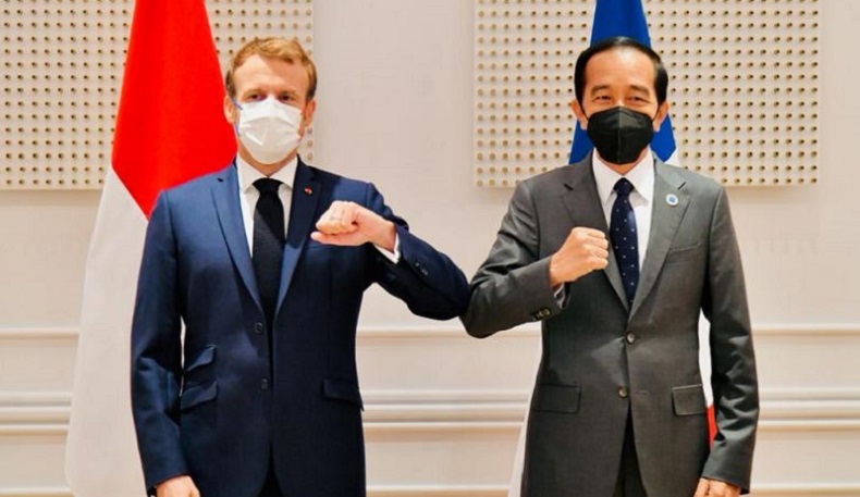 Jokowi Bertemu Presiden Prancis Macron di Roma, Ini yang Dibahas