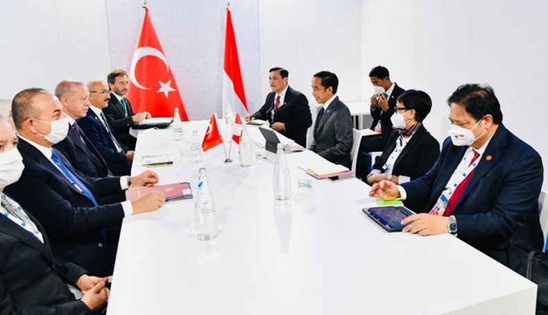 Jokowi Bertemu Erdogan di Italia: Saya Menantikan Kunjungan Yang Mulia pada 2022
