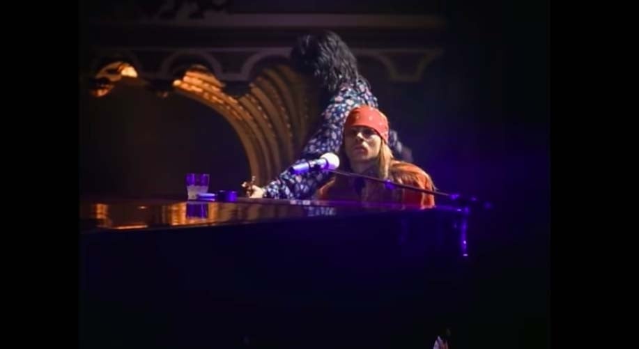 Chord Gitar dan Lirik Lagu November Rain by Gun n Roses, Cinta Bertepuk Sebelah Tangan 