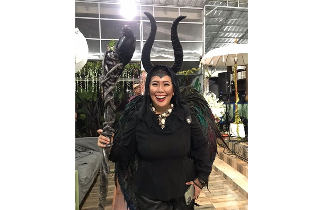 Yenny Wahid Rayakan Ulang Tahun dengan Berkostum ala Maleficent Syar'i 