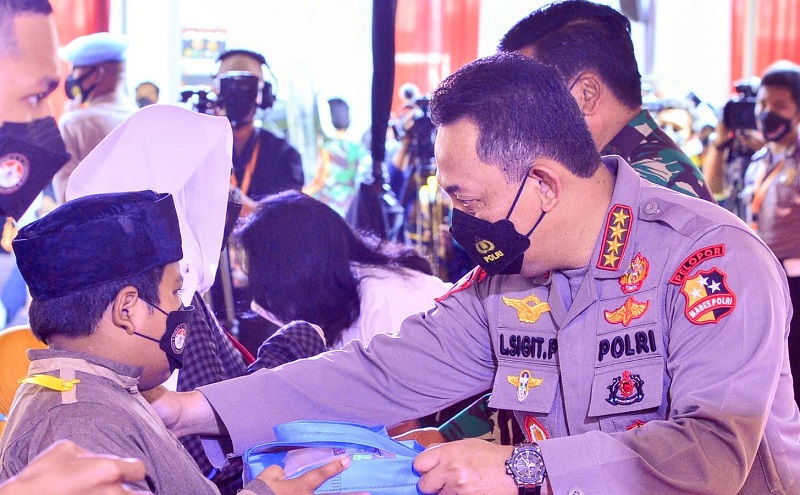 Kapolri Beri Dukungan Psikososial ke Anak Terdampak Covid-19 untuk Jaga Generasi Penerus Bangsa